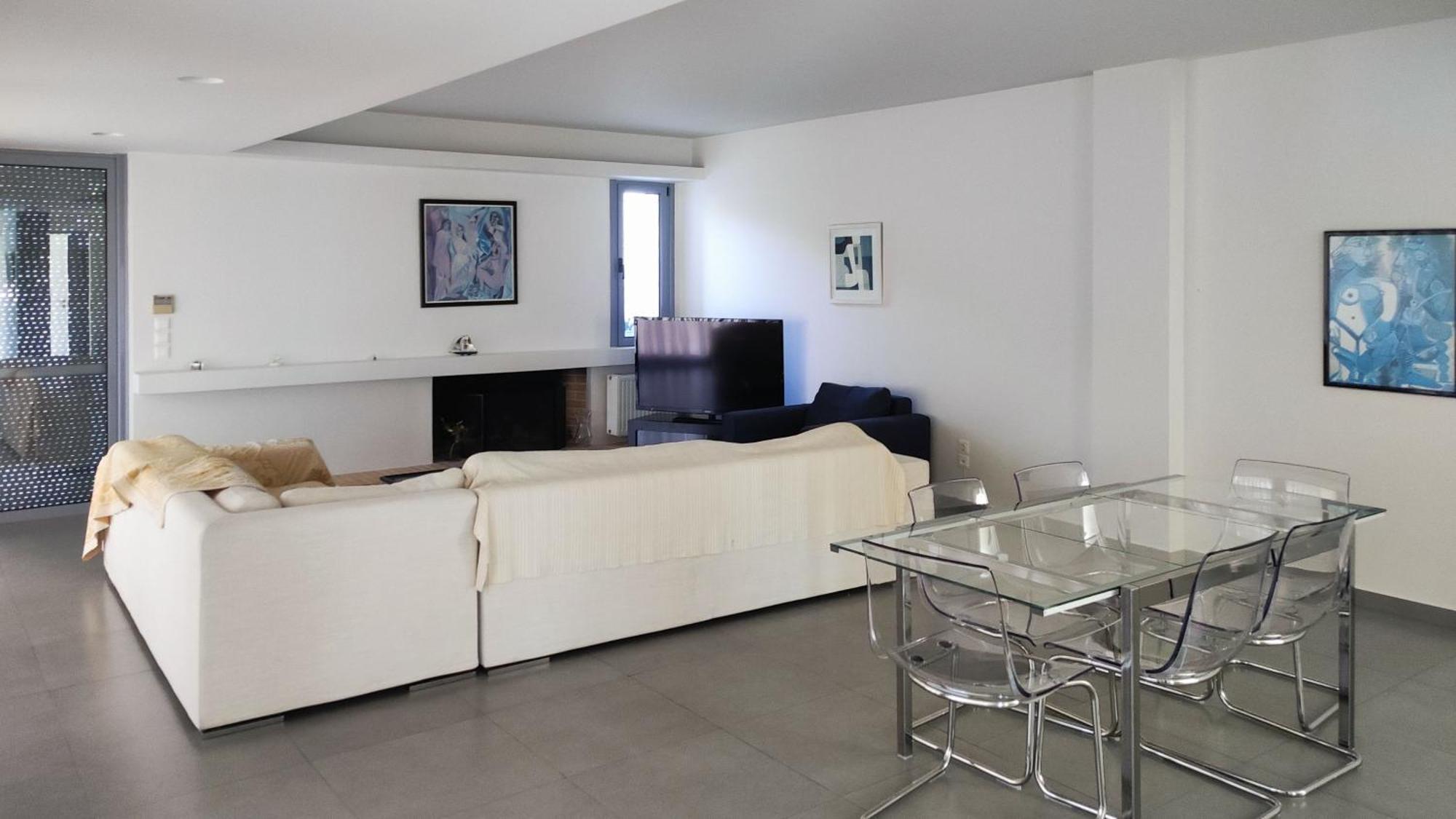 βιλα με πισινα στην παιανια Villa